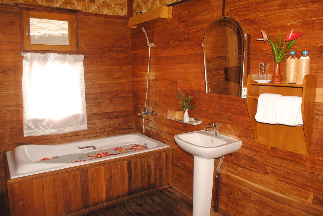 Golden Island Cottages Thale U Hotel Ywama Esterno foto